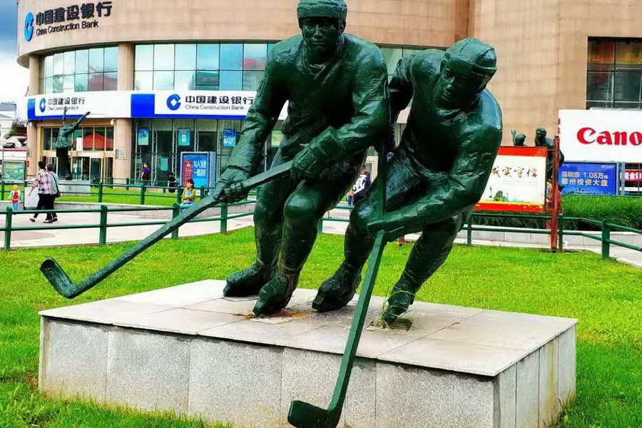 城(chéng)市(shì)動物(wù)石雕